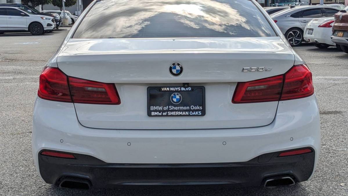 2019 BMW 5 Series WBAJA9C59KB399671