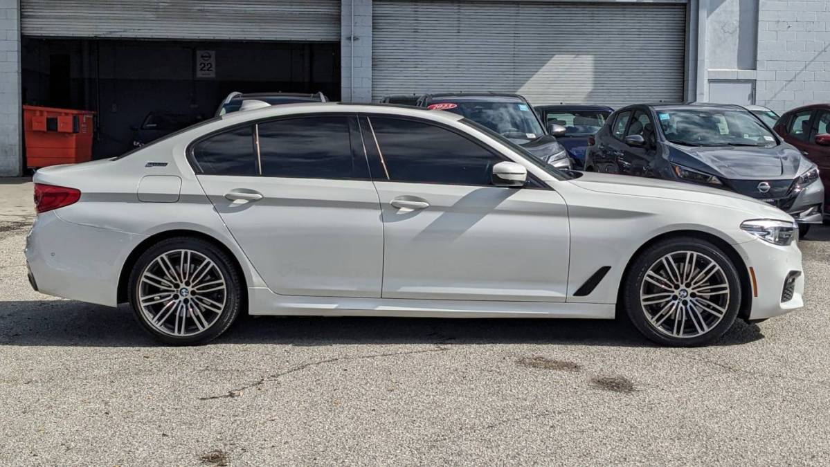 2019 BMW 5 Series WBAJA9C59KB399671