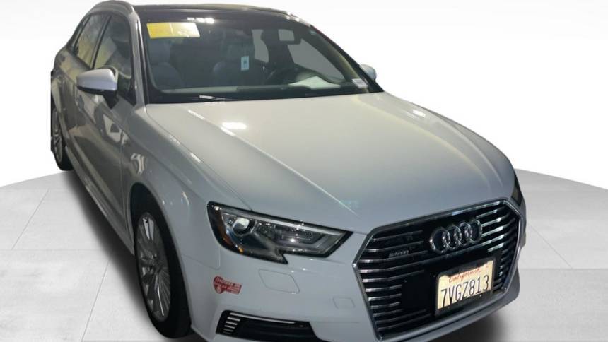 2017 Audi A3 Sportback e-tron WAUUPBFF9HA039872