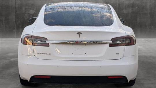 2016 Tesla Model S 5YJSA1E15GF161954