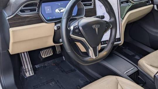 2016 Tesla Model S 5YJSA1E15GF161954