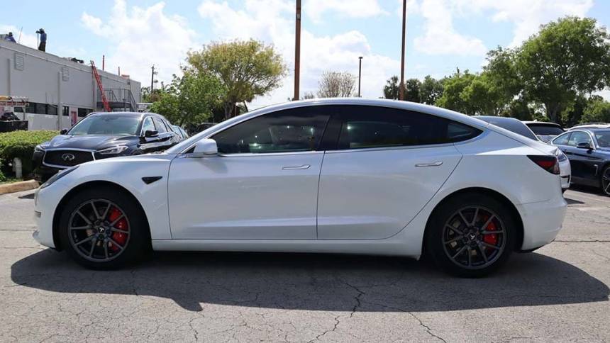 2018 Tesla Model 3 5YJ3E1EA7JF162720