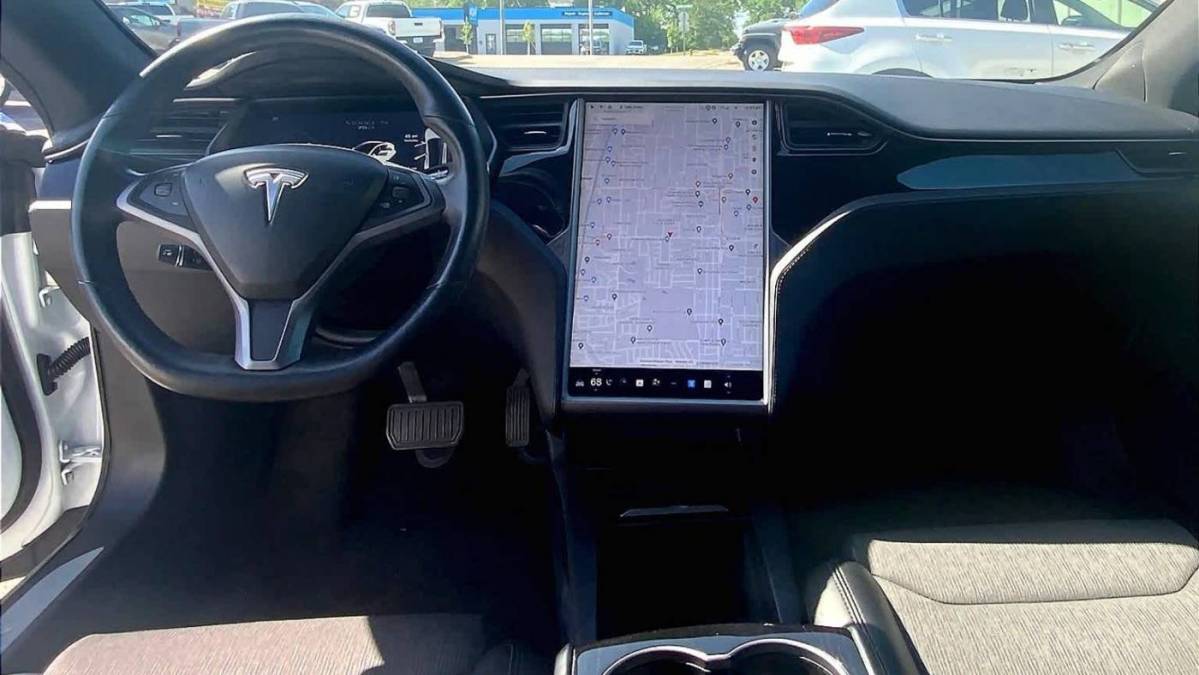 2018 Tesla Model S 5YJSA1E20JF281046