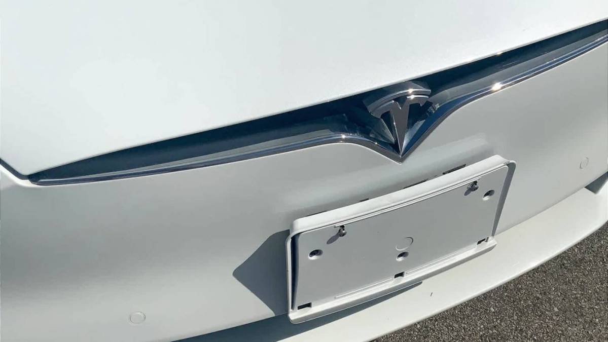 2018 Tesla Model S 5YJSA1E20JF281046