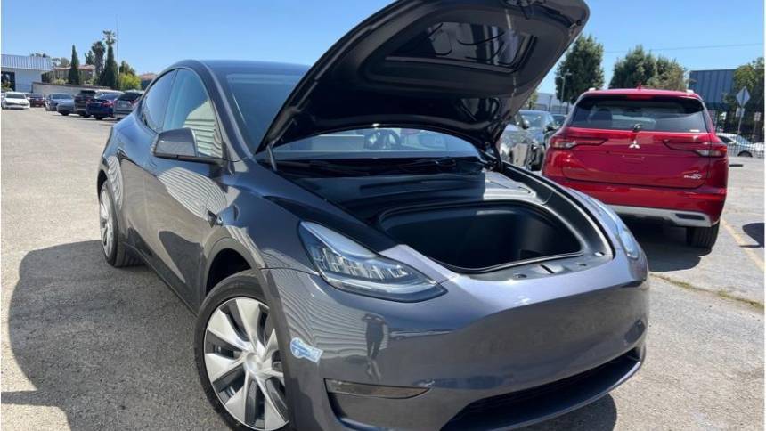 2021 Tesla Model Y 5YJYGDEE7MF207132