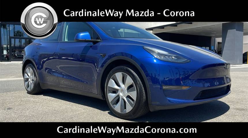 2021 Tesla Model Y 5YJYGDEE5MF077447