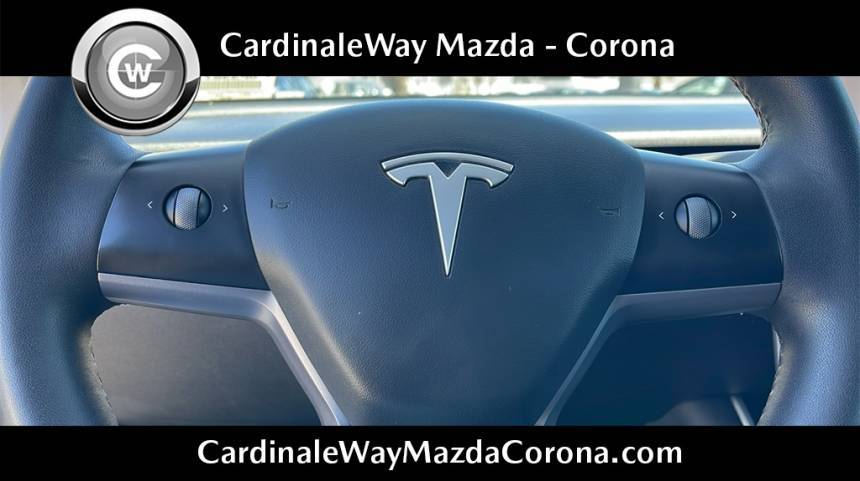 2021 Tesla Model Y 5YJYGDEE5MF077447