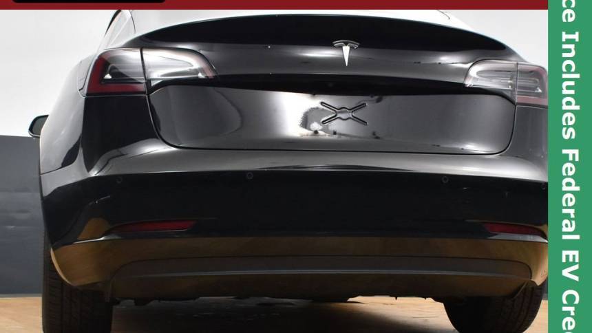 2018 Tesla Model 3 5YJ3E1EA9JF004945