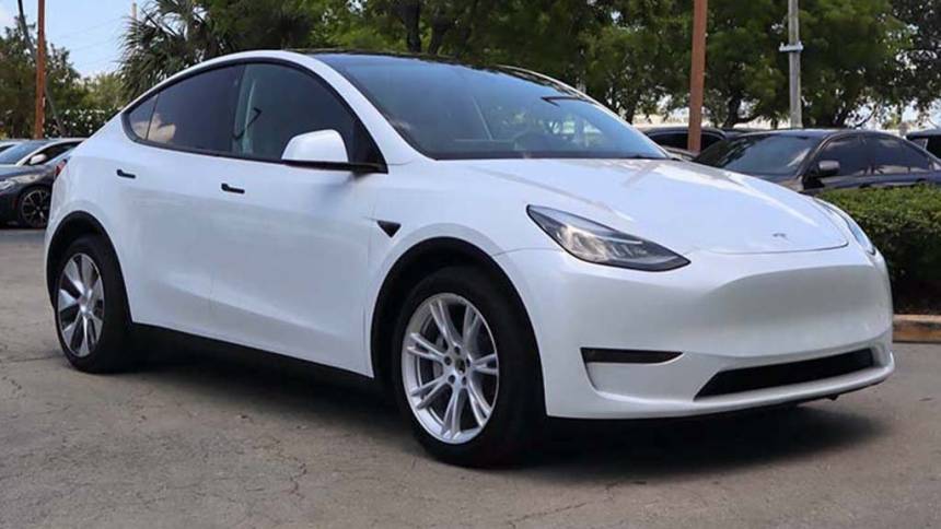 2021 Tesla Model Y 5YJYGDEE5MF188015