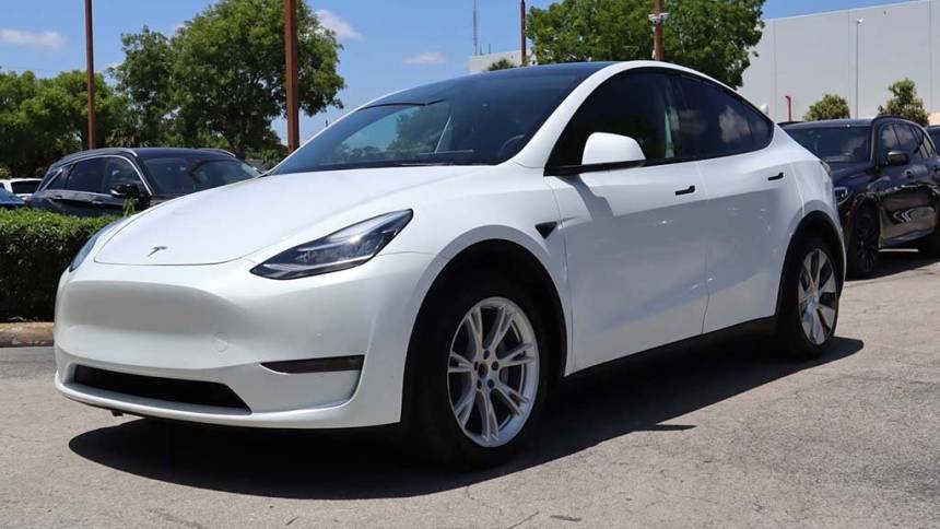 2021 Tesla Model Y 5YJYGDEE5MF188015