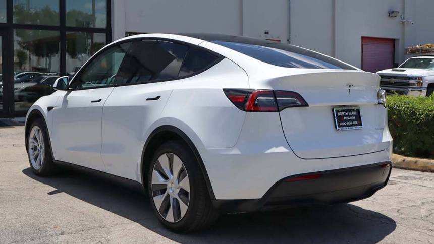 2021 Tesla Model Y 5YJYGDEE5MF188015