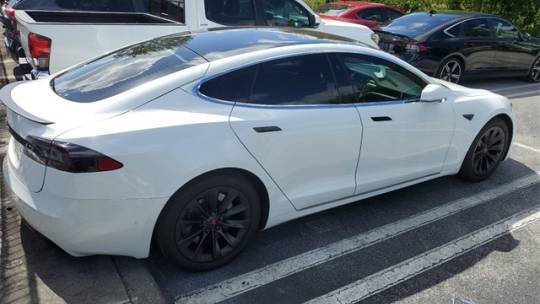 2017 Tesla Model S 5YJSA1E13HF214197