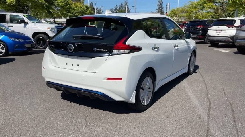 2021 Nissan LEAF 1N4AZ1BV4MC550675