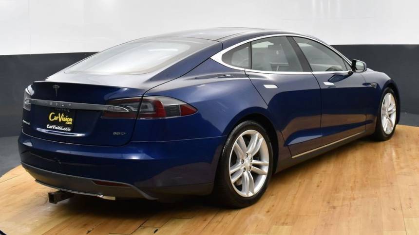 2015 Tesla Model S 5YJSA1H2XFF085795