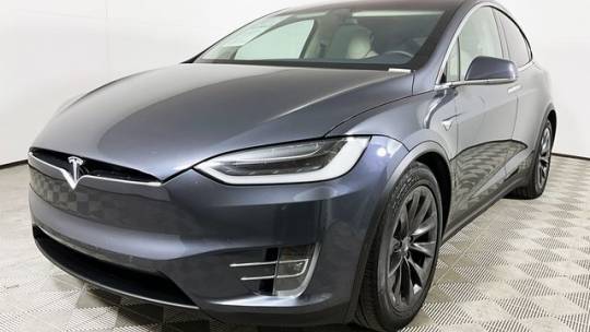 2019 Tesla Model X 5YJXCBE2XKF147068