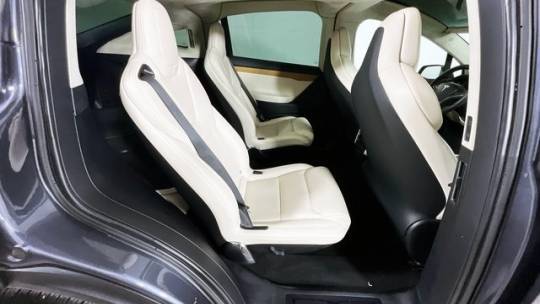 2019 Tesla Model X 5YJXCBE2XKF147068