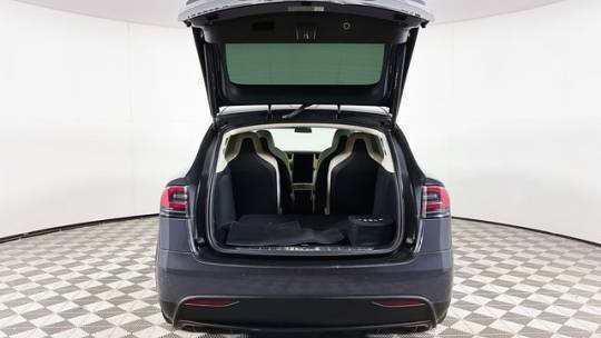 2019 Tesla Model X 5YJXCBE2XKF147068