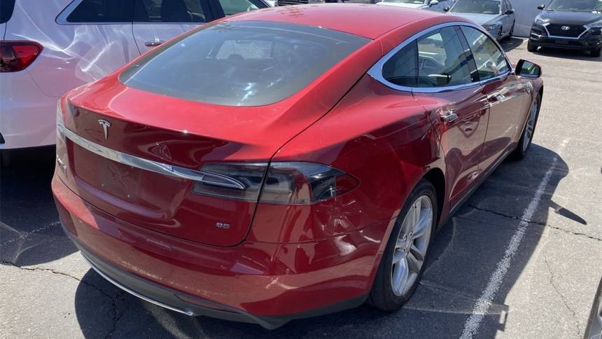 2014 Tesla Model S 5YJSA1H19EFP36582