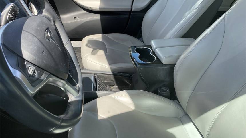 2014 Tesla Model S 5YJSA1H19EFP36582