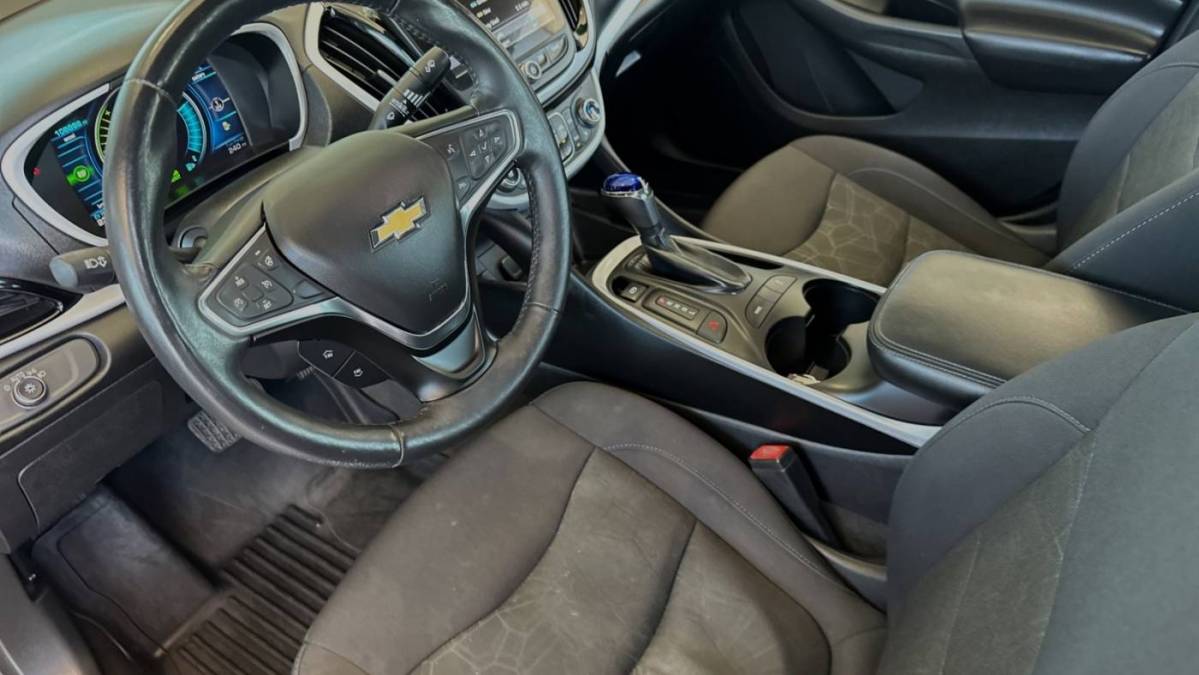 2017 Chevrolet VOLT 1G1RC6S52HU189659