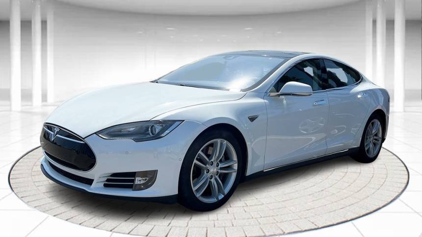 2015 Tesla Model S 5YJSA1H19FF081440