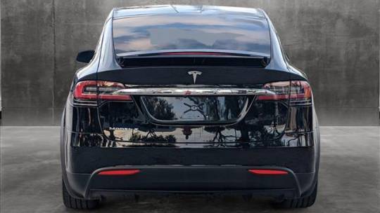 2016 Tesla Model X 5YJXCBE25GF012037