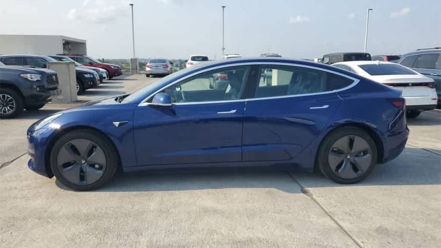 2018 Tesla Model 3 5YJ3E1EA0JF043181