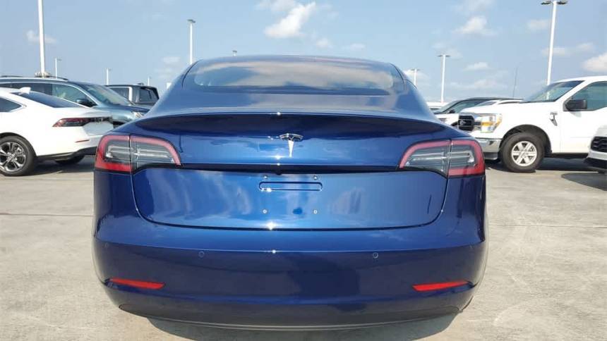 2018 Tesla Model 3 5YJ3E1EA0JF043181