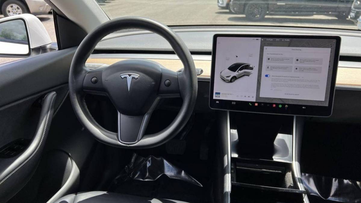 2020 Tesla Model Y 5YJYGDEE9LF030761