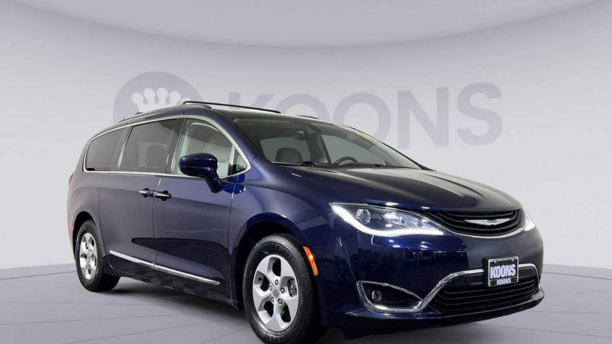 2018 Chrysler Pacifica Hybrid 2C4RC1L73JR309739