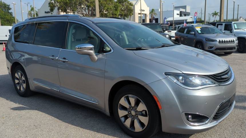 2018 Chrysler Pacifica Hybrid 2C4RC1N74JR105514