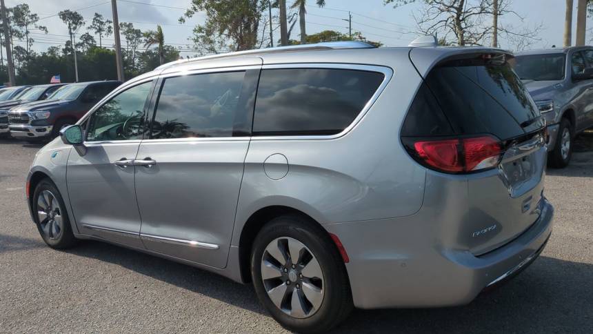 2018 Chrysler Pacifica Hybrid 2C4RC1N74JR105514