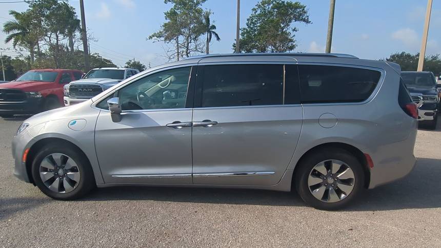 2018 Chrysler Pacifica Hybrid 2C4RC1N74JR105514