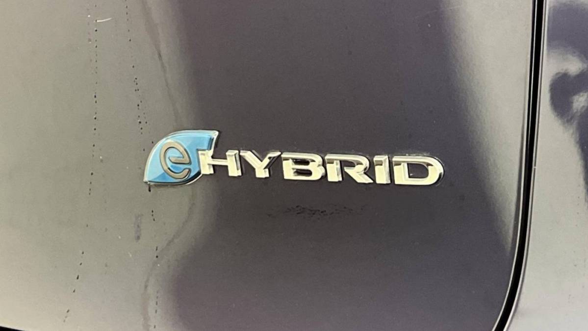 2018 Chrysler Pacifica Hybrid 2C4RC1L73JR309739