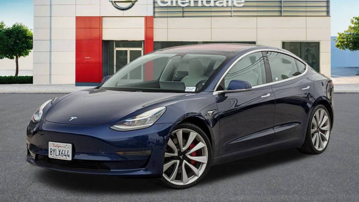 2018 Tesla Model 3 5YJ3E1EB4JF055679