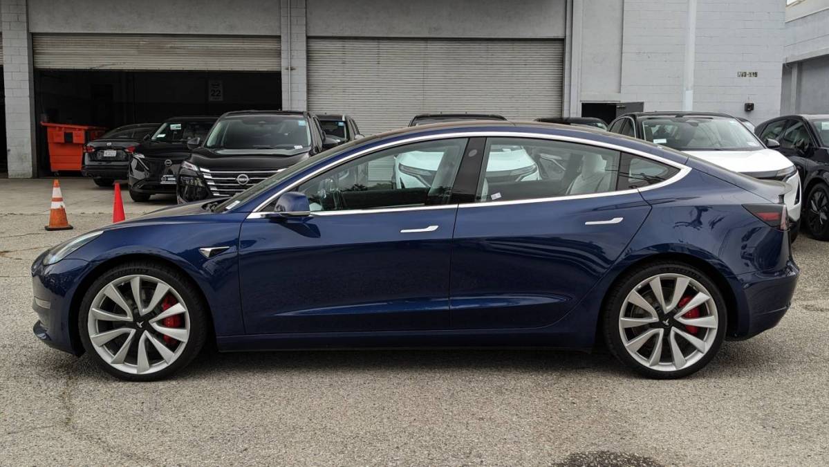 2018 Tesla Model 3 5YJ3E1EB4JF055679