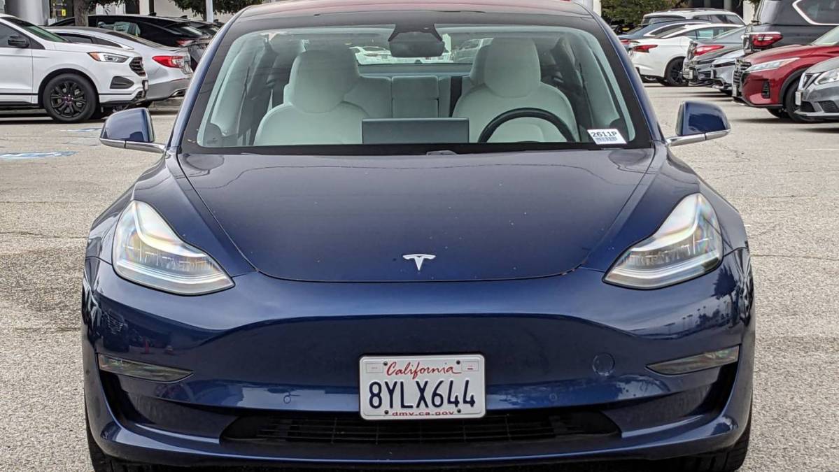 2018 Tesla Model 3 5YJ3E1EB4JF055679