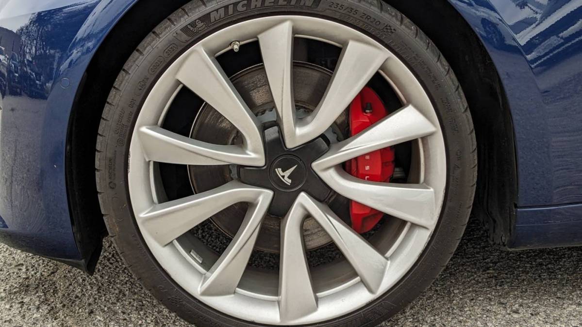 2018 Tesla Model 3 5YJ3E1EB4JF055679