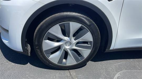 2020 Tesla Model Y 5YJYGDEEXLF051067