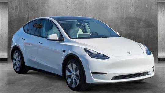 2020 Tesla Model Y 5YJYGDEE9LF056681