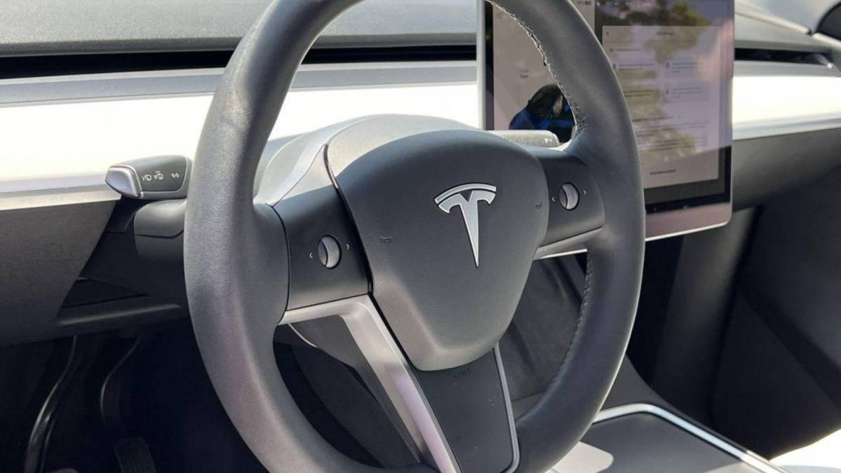 2021 Tesla Model Y 5YJYGAEE2MF179707