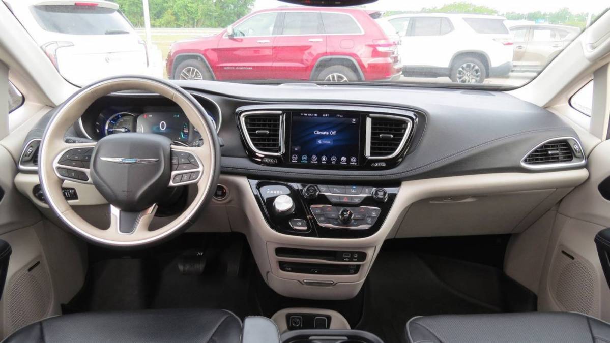 2020 Chrysler Pacifica Hybrid 2C4RC1N71LR267751