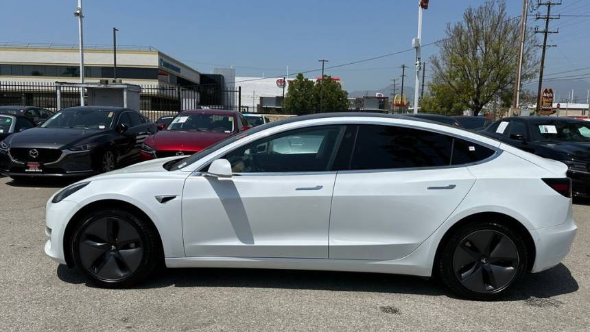 2018 Tesla Model 3 5YJ3E1EA1JF040936