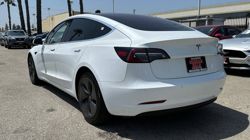 2018 Tesla Model 3 5YJ3E1EA1JF040936