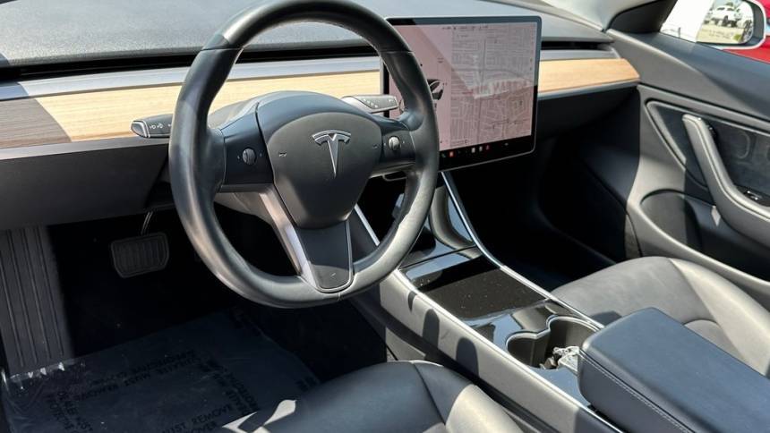 2018 Tesla Model 3 5YJ3E1EA1JF040936