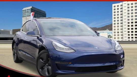 2018 Tesla Model 3 5YJ3E1EB4JF120370