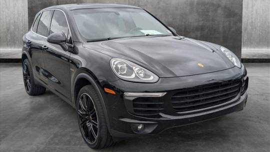 2016 Porsche Cayenne WP1AE2A28GLA18321