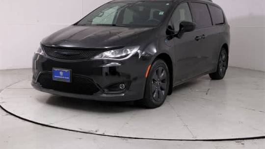 2020 Chrysler Pacifica Hybrid 2C4RC1L77LR193285