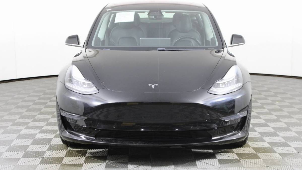 2018 Tesla Model 3 5YJ3E1EA5JF062681