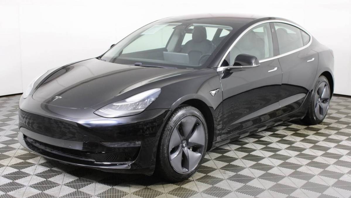 2018 Tesla Model 3 5YJ3E1EA5JF062681